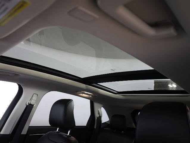 Certified 2024 Ford Edge SEL w/ Convenience Package image 17