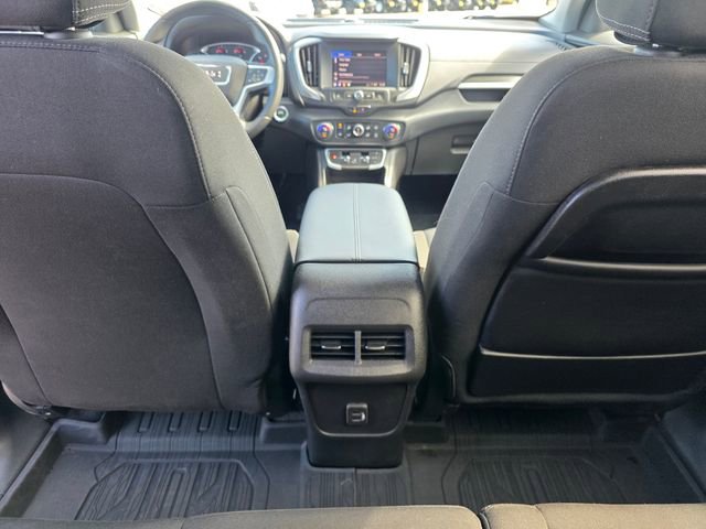 Used 2023 GMC Terrain SLE w/ Driver Convenience Package AWD/4WD image 17