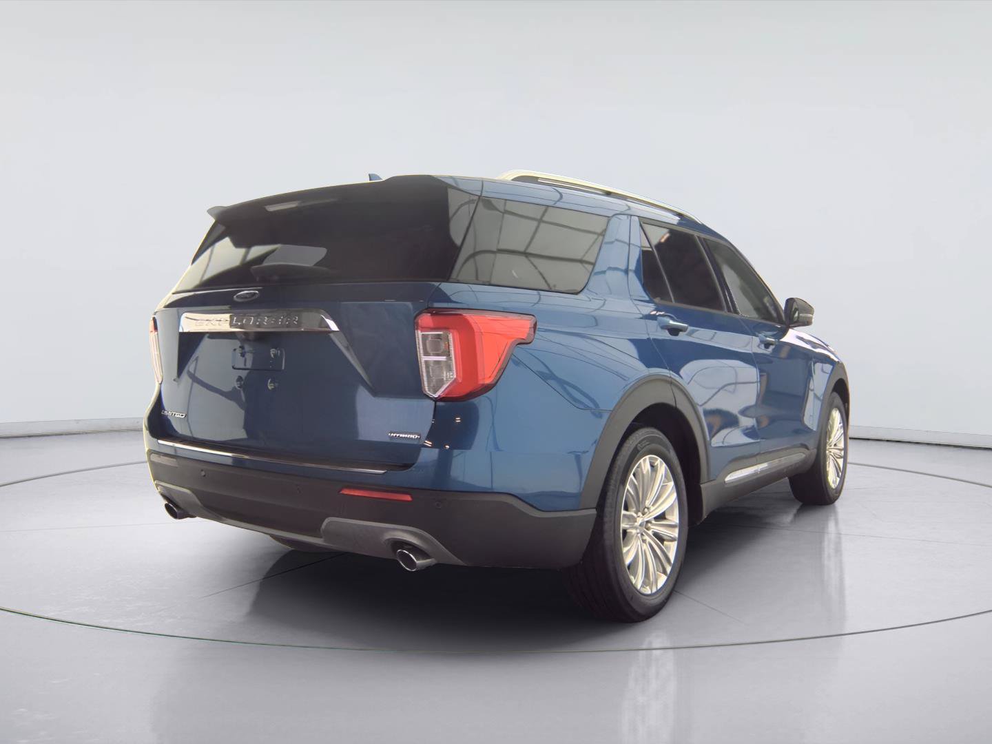 Certified 2020 Ford Explorer Limited w/ Hybrid Equipment Group 310A RWD image 3