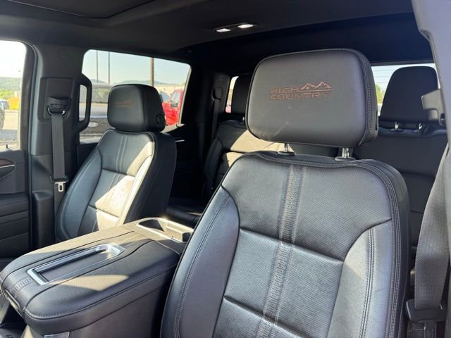Used 2022 Chevrolet Silverado 1500 High Country w/ High Country Premium Package AWD/4WD image 25