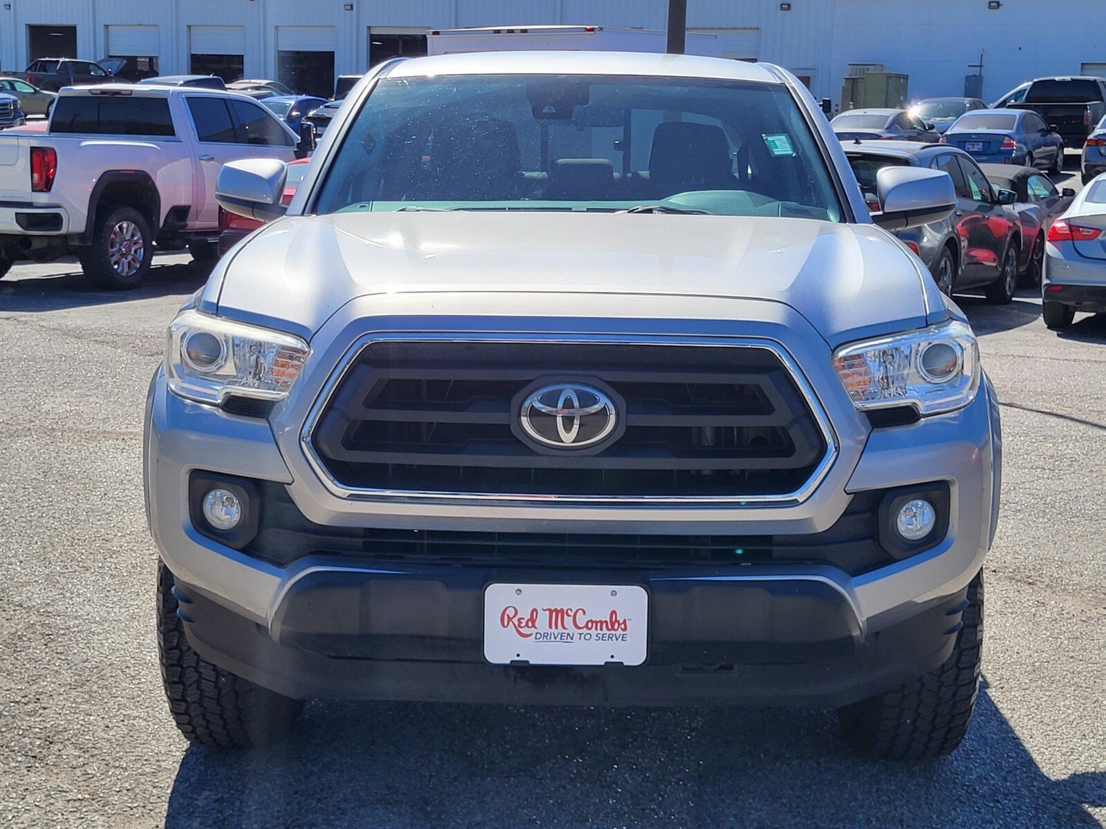 Used 2020 Toyota Tacoma SR5 w/ SR5 Appearance Package (SM) image 8