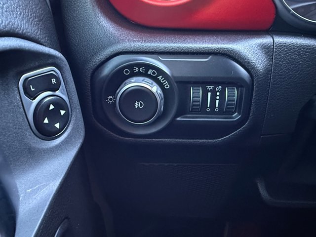 Used 2019 Jeep Wrangler Unlimited Rubicon image 18