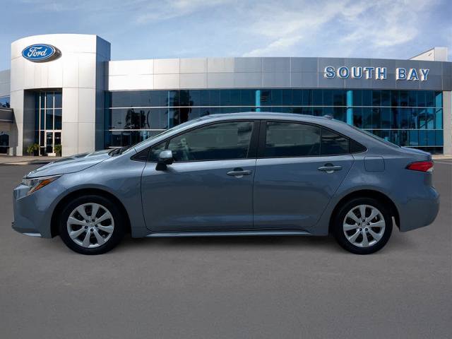 Used 2023 Toyota Corolla LE w/ Carpet Mat Package (TMS) FWD image 2