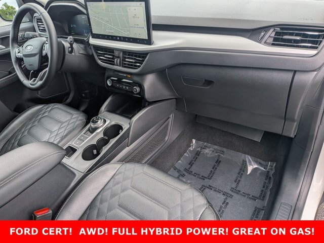Certified 2023 Ford Escape Platinum w/ Premium Technology Package AWD/4WD image 27