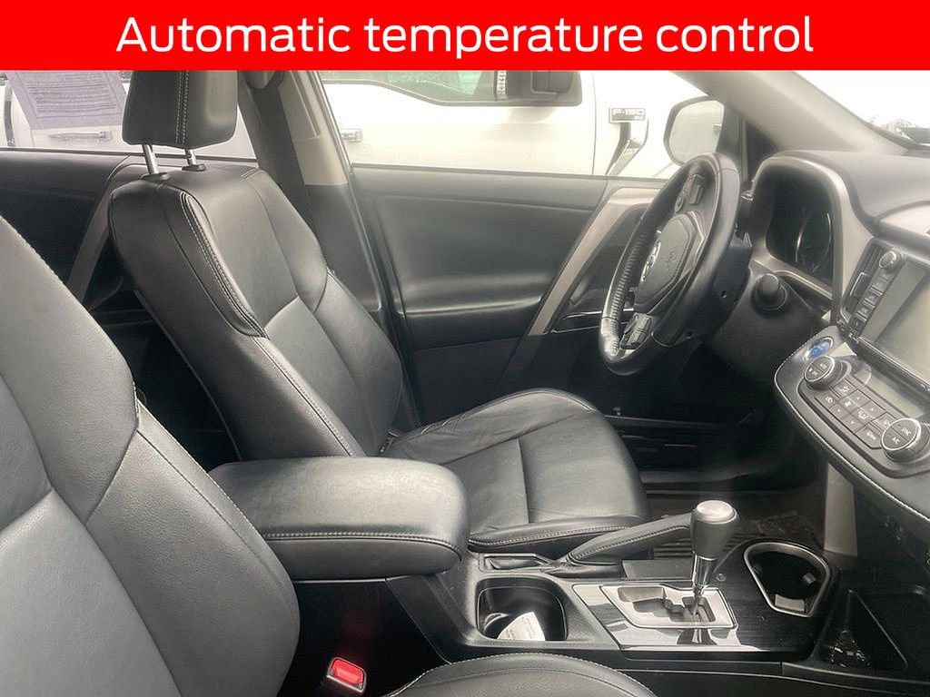 Used 2018 Toyota RAV4 Limited image 12