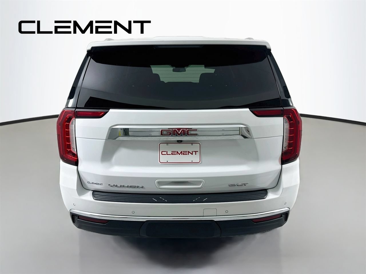 Used 2024 GMC Yukon XL SLT AWD/4WD image 8