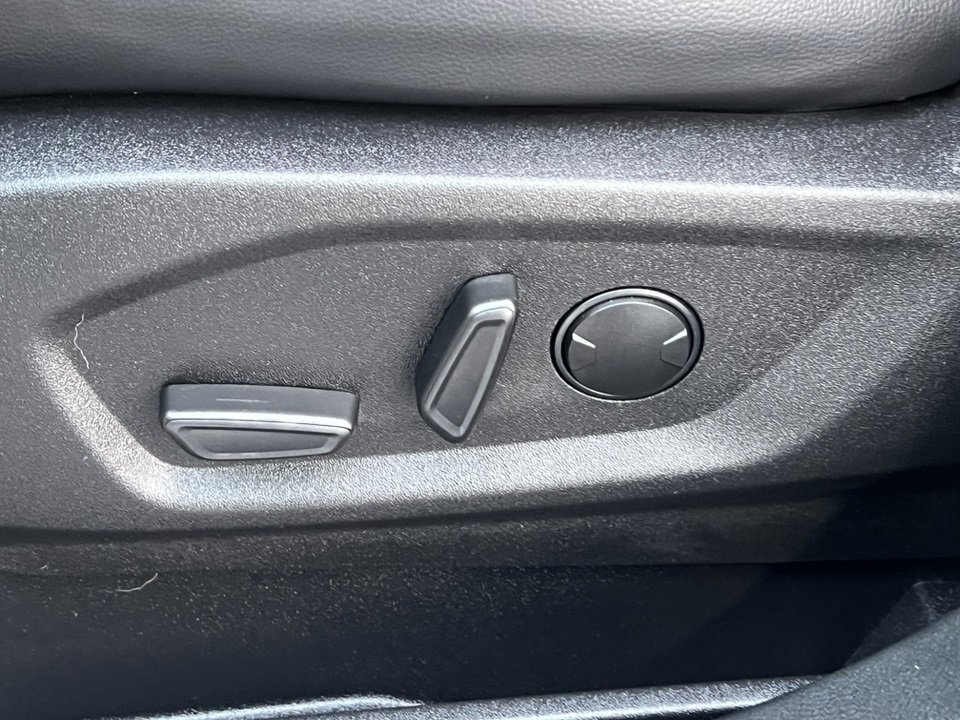 Certified 2024 Ford Edge SEL w/ Convenience Package image 14