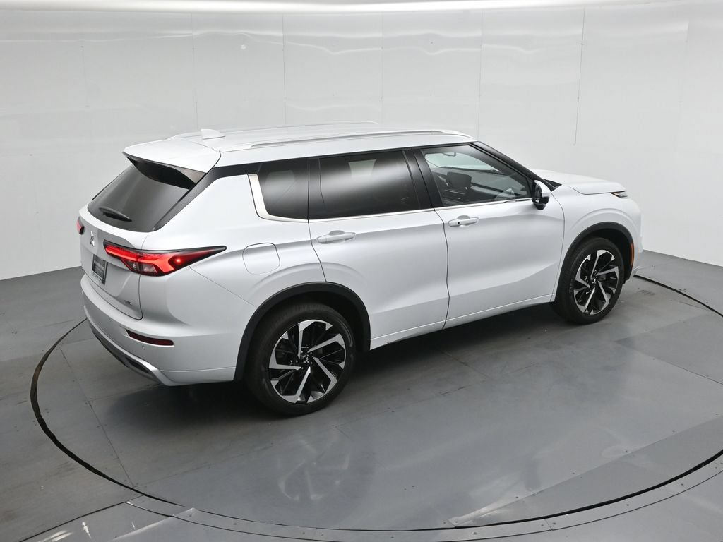Used 2024 Mitsubishi Outlander SEL FWD image 38
