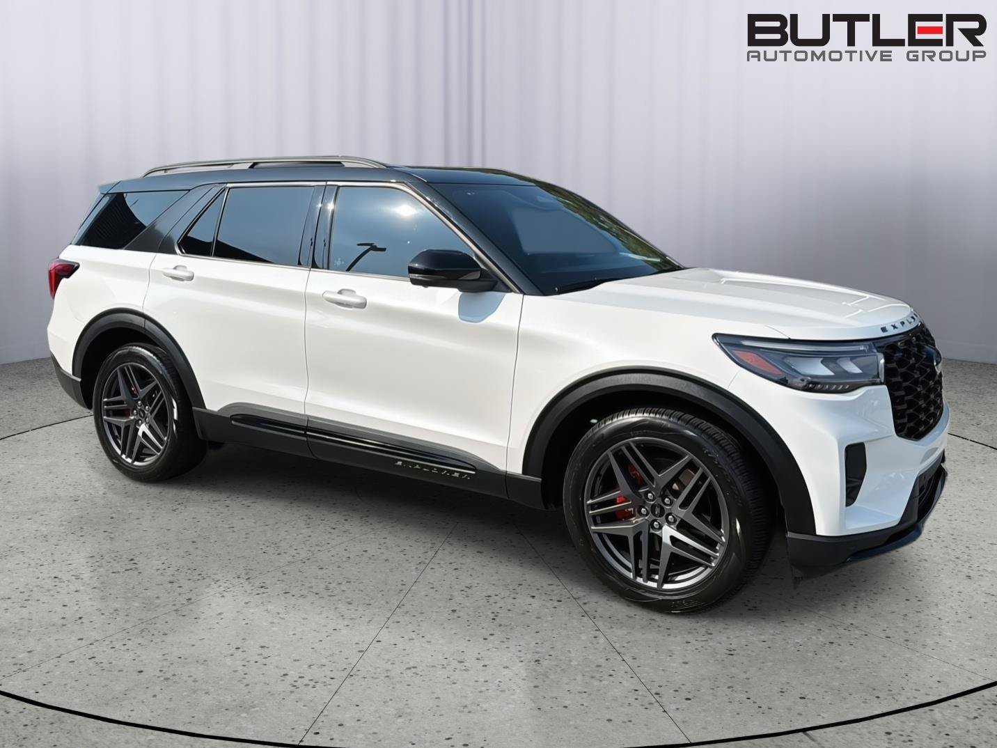 Certified 2025 Ford Explorer ST AWD/4WD image 7