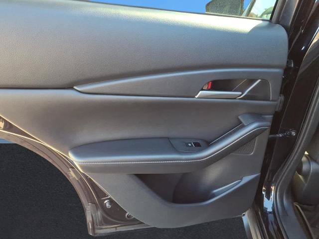 Used 2023 MAZDA CX-30 AWD 2.5 S w/ Select Package image 16