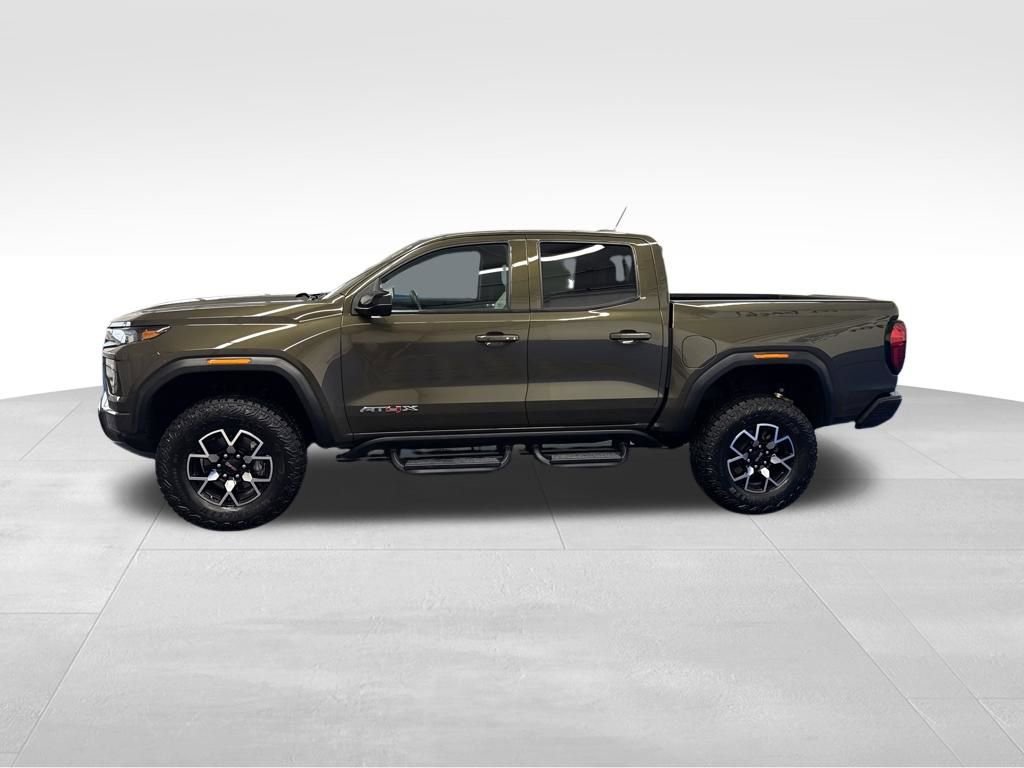 Used 2024 GMC Canyon AT4X AWD/4WD image 2