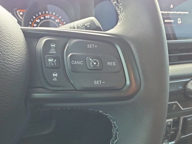 Used 2025 Jeep Gladiator Sport AWD/4WD image 21