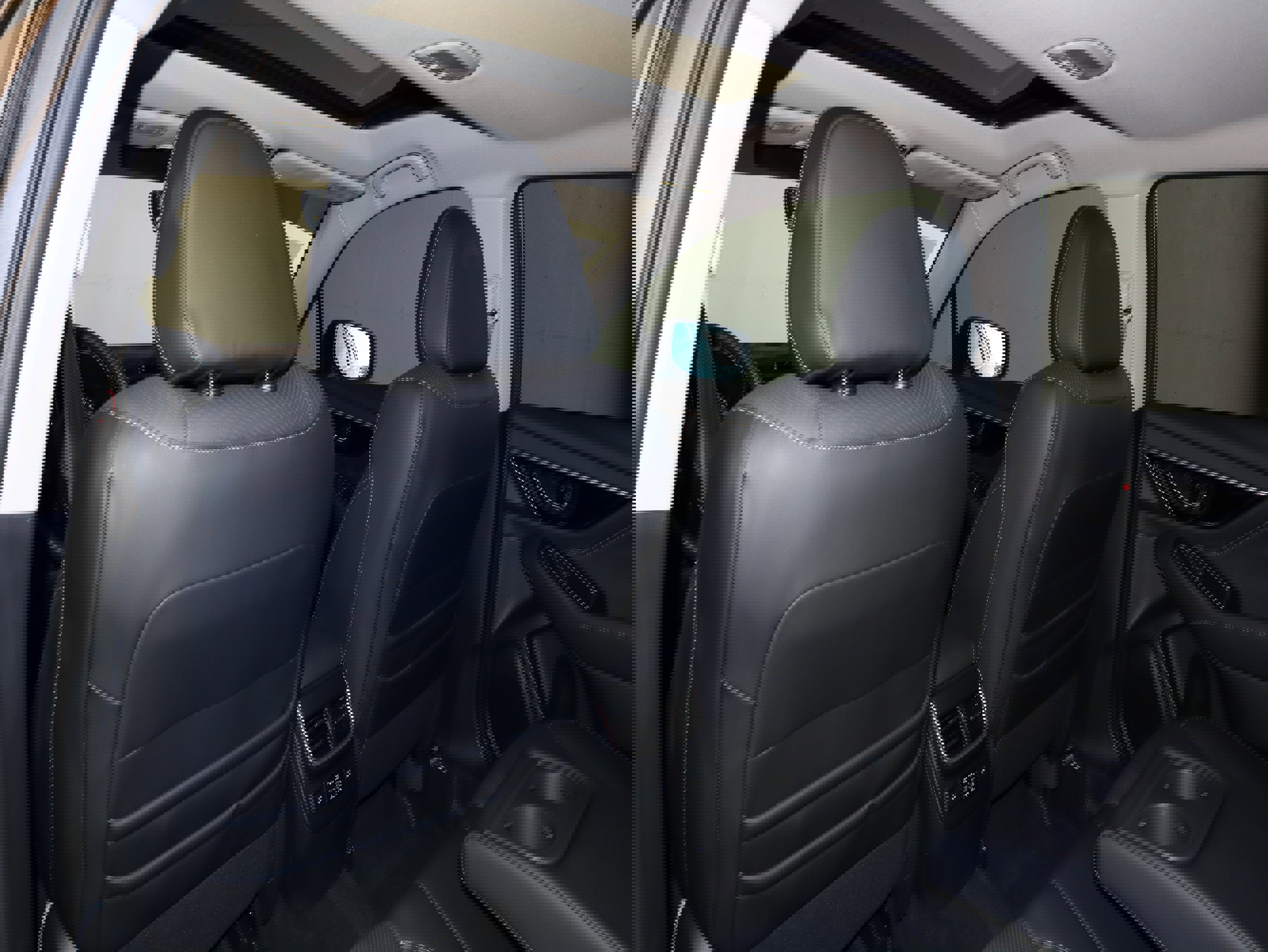 Used 2025 Subaru Outback Limited image 36