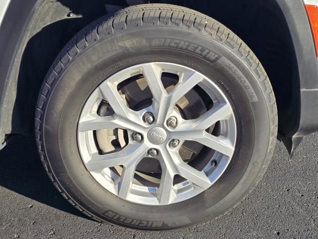 Used 2023 Jeep Grand Cherokee L Limited w/ Luxury Tech Group II image 9