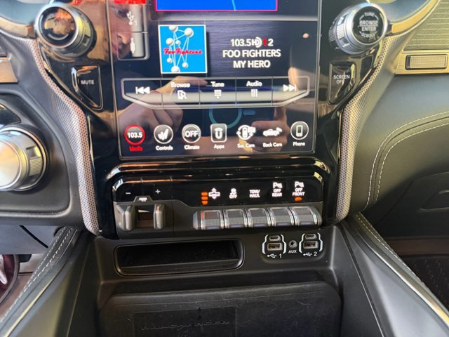 Used 2020 RAM 1500 Limited w/ Black Appearance Package AWD/4WD image 31