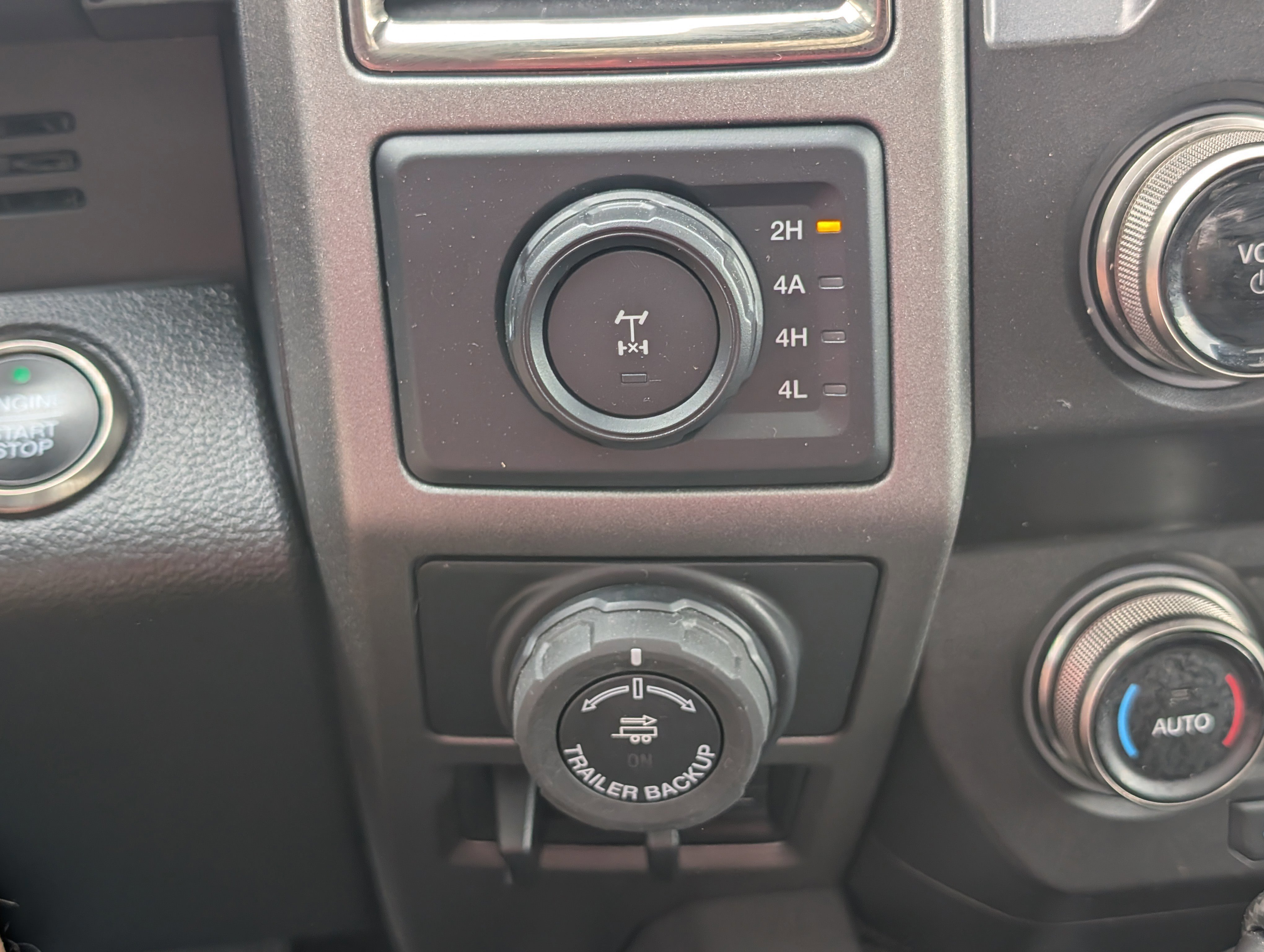 Certified 2019 Ford F150 Raptor w/ Equipment Group 802A Luxury image 25