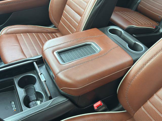 Used 2023 GMC Yukon Denali Ultimate AWD/4WD image 33