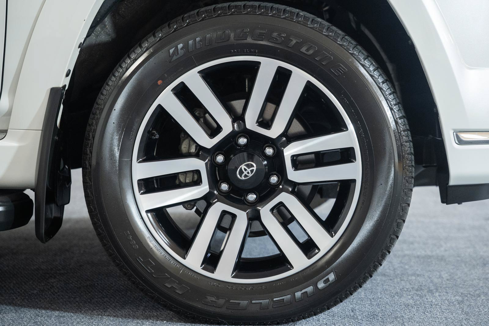 Used 2022 Toyota 4Runner Limited AWD/4WD image 22