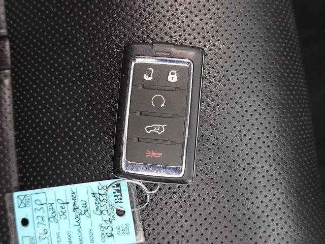 Used 2024 Jeep Wagoneer Series II w/ Flexible Seating Group AWD/4WD image 20