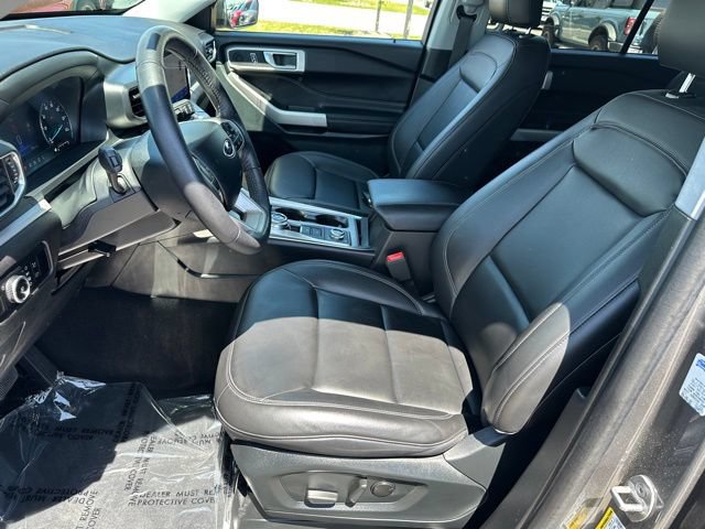 Certified 2024 Ford Explorer XLT w/ Equipment Group 202A AWD/4WD image 19