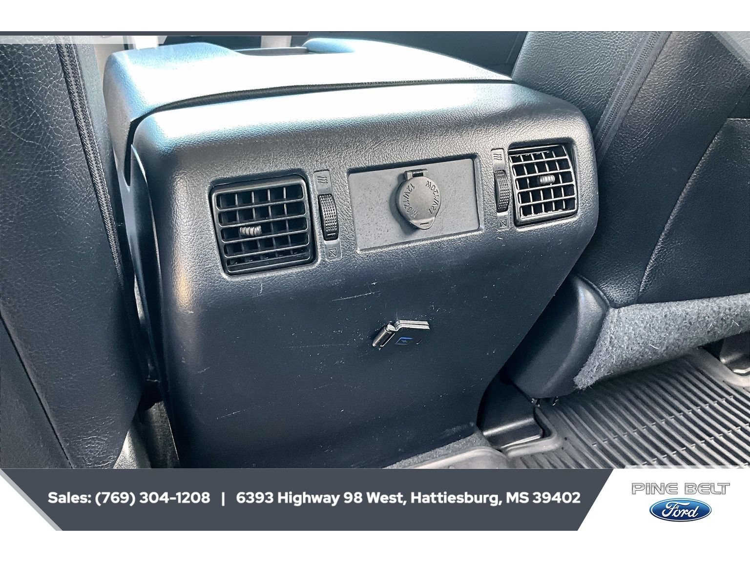 Used 2020 Toyota Tundra SR5 w/ SR5 Leather Package AWD/4WD image 25