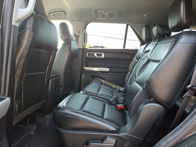 Certified 2022 Ford Explorer XLT w/ Equipment Group 202A AWD/4WD image 12