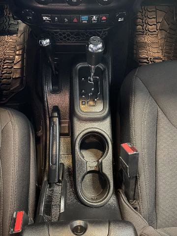 Used 2017 Jeep Wrangler Unlimited Sport image 31