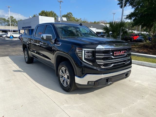 Used 2024 GMC Sierra 1500 SLT AWD/4WD image 2