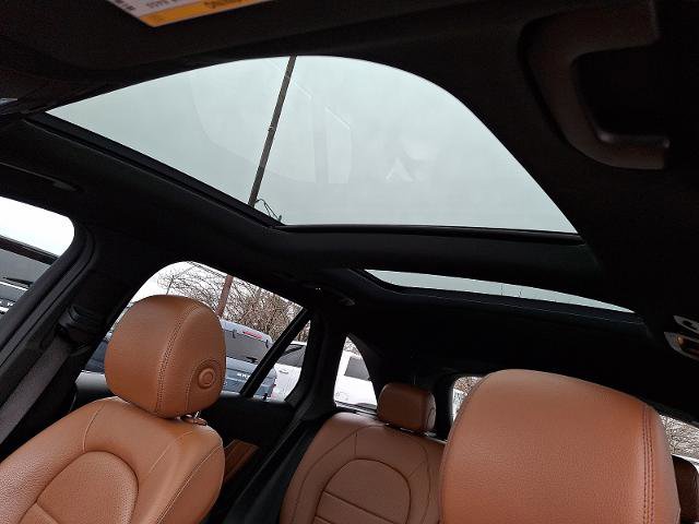 Used 2021 Mercedes-Benz GLC 300 4MATIC image 14