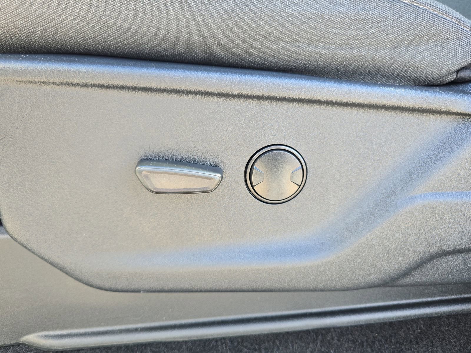 Certified 2025 Ford F150 XLT w/ Equipment Group 301A Standard image 15