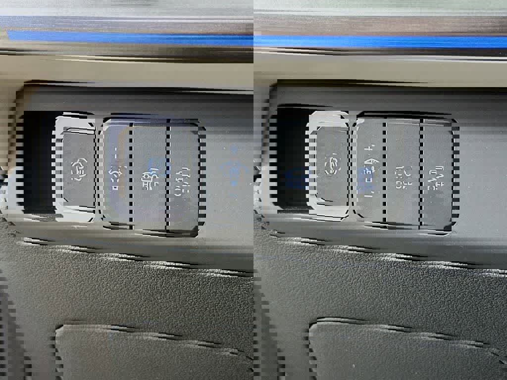 Used 2025 Hyundai Santa Fe Calligraphy image 26