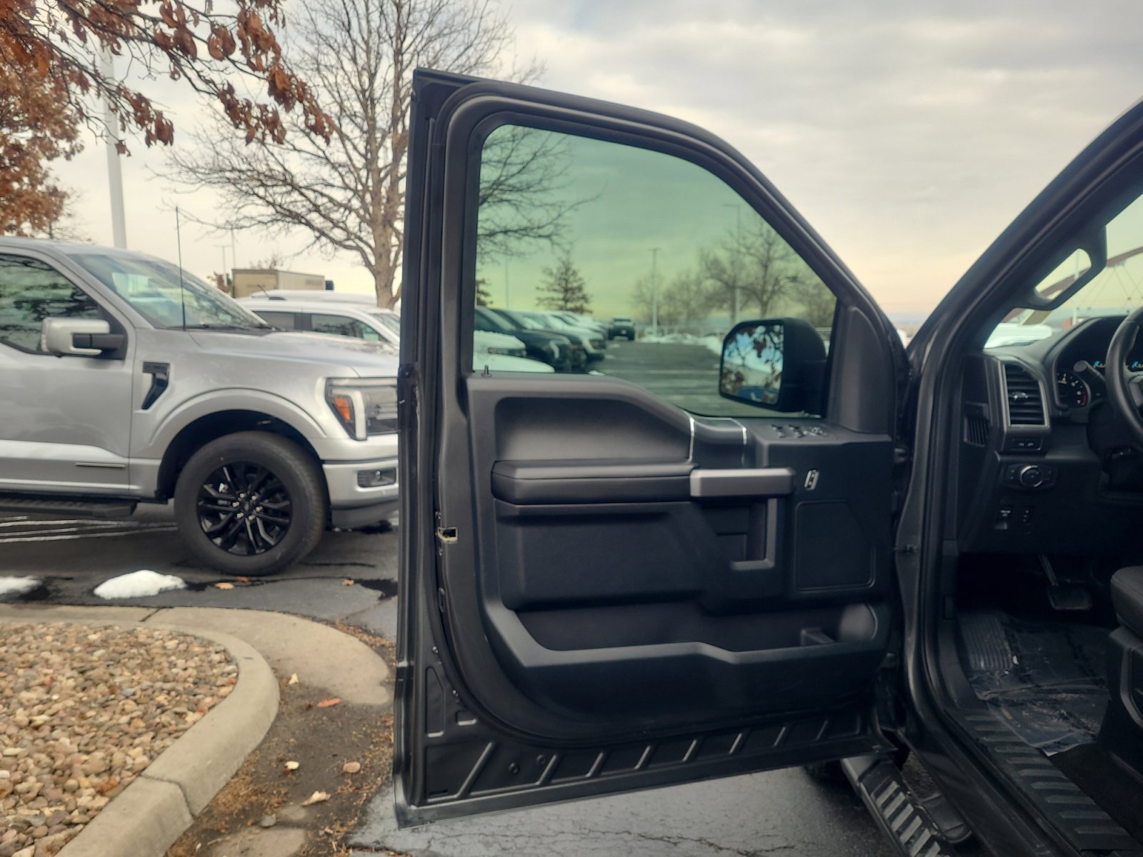 Certified 2019 Ford F150 XLT w/ Equipment Group 302A Luxury image 13