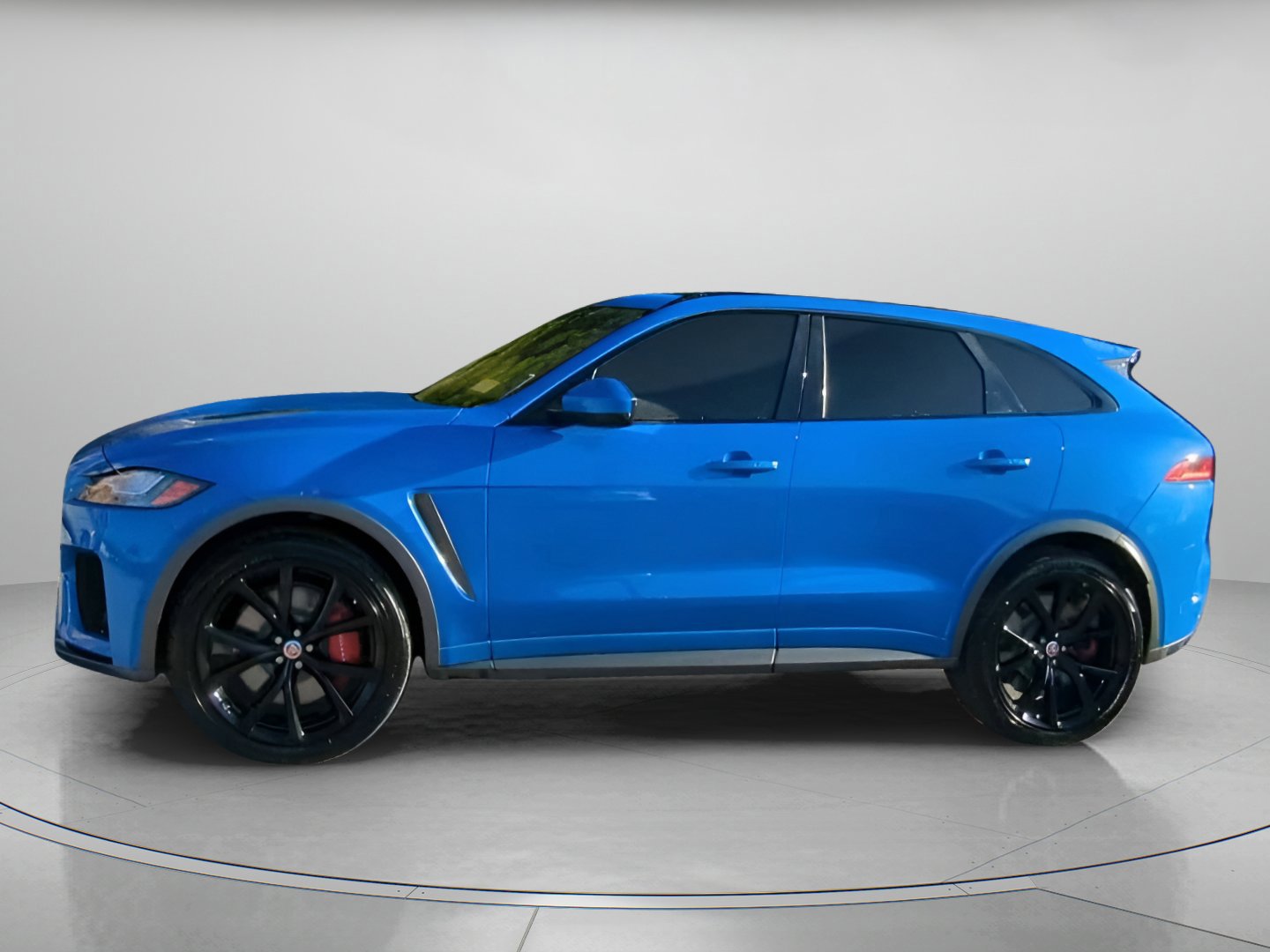 Used 2020 Jaguar F-PACE SVR image 7