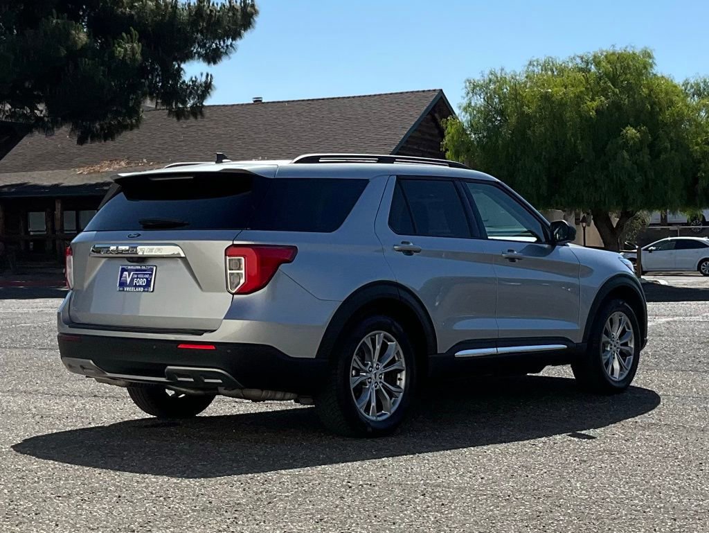 Certified 2022 Ford Explorer XLT w/ Equipment Group 202A image 15