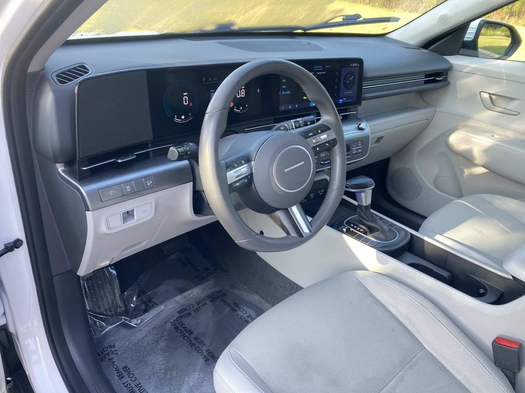 Used 2025 Hyundai Kona SEL FWD image 20