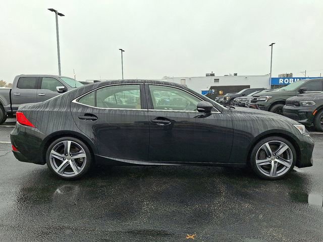 Used 2018 Lexus IS 300 w/ Comfort Package image 2