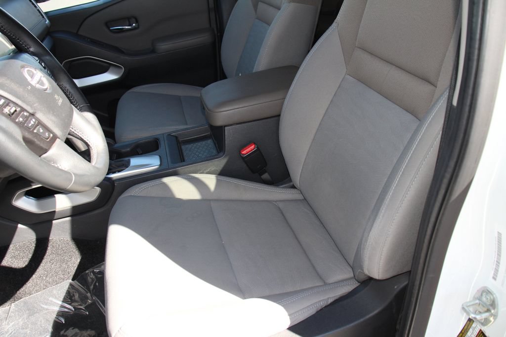 Used 2022 Nissan Frontier SV RWD image 23