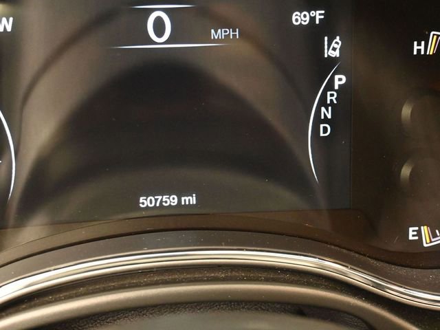 Used 2020 Jeep Grand Cherokee Altitude image 17