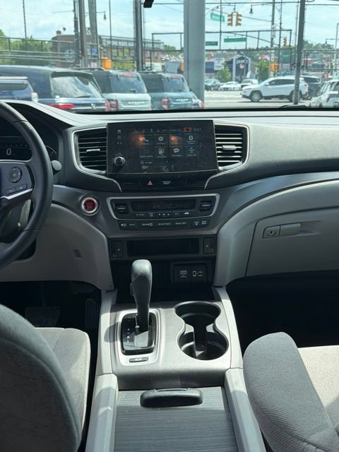 Used 2020 Honda Pilot EX image 9