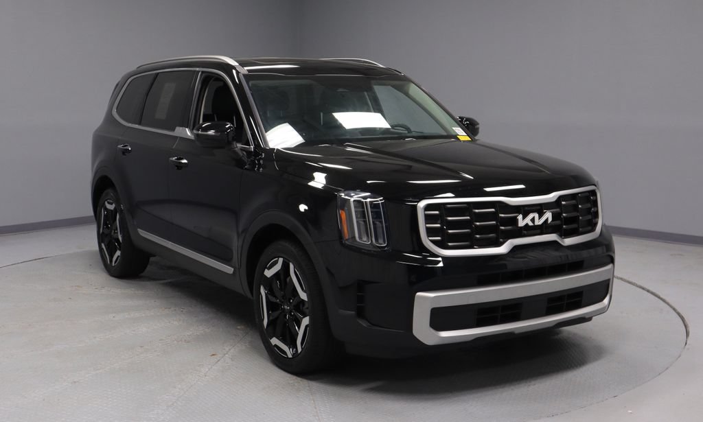 Used 2024 Kia Telluride S w/ S Sunroof Package FWD image 1
