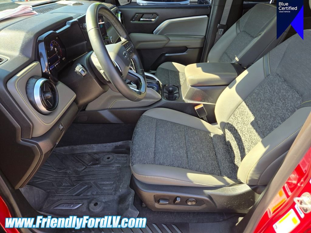 Used 2024 Chevrolet Colorado ZR2 w/ Technology Package AWD/4WD image 9