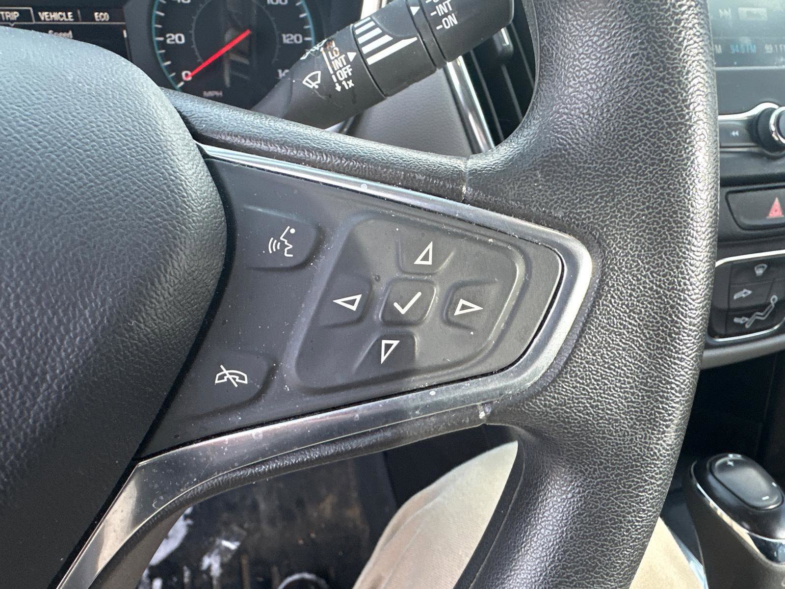 Used 2018 Chevrolet Equinox LS image 15