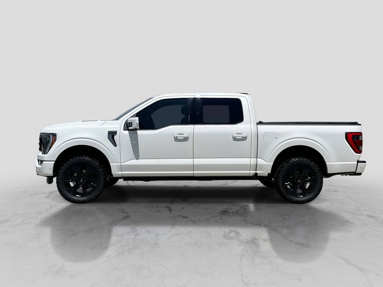 Certified 2022 Ford F150 Platinum w/ Equipment Group 701A High AWD/4WD image 3