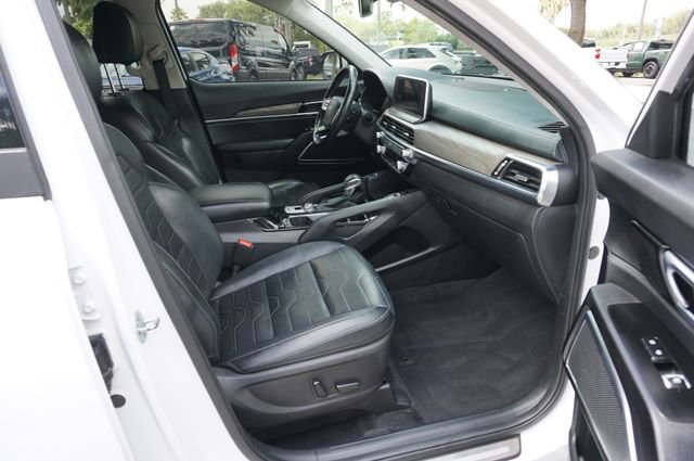 Used 2022 Kia Telluride SX w/ SX Prestige Package AWD/4WD image 3