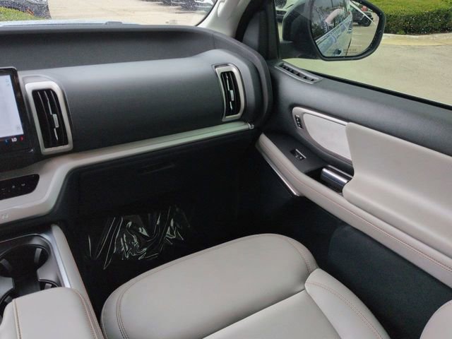Certified 2025 Ford Expedition Max Active RWD image 17