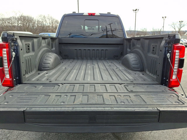 Certified 2024 Ford F250 Lariat w/ Lariat Ultimate Package image 32
