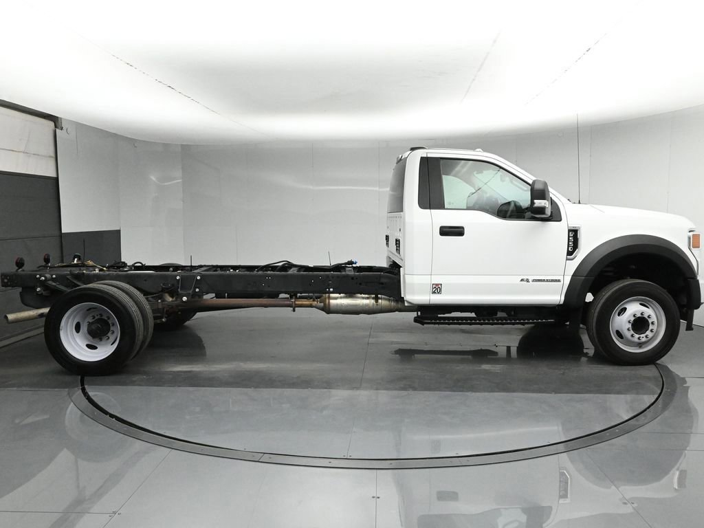 Certified 2020 Ford F550 2WD Regular Cab Super Duty image 5