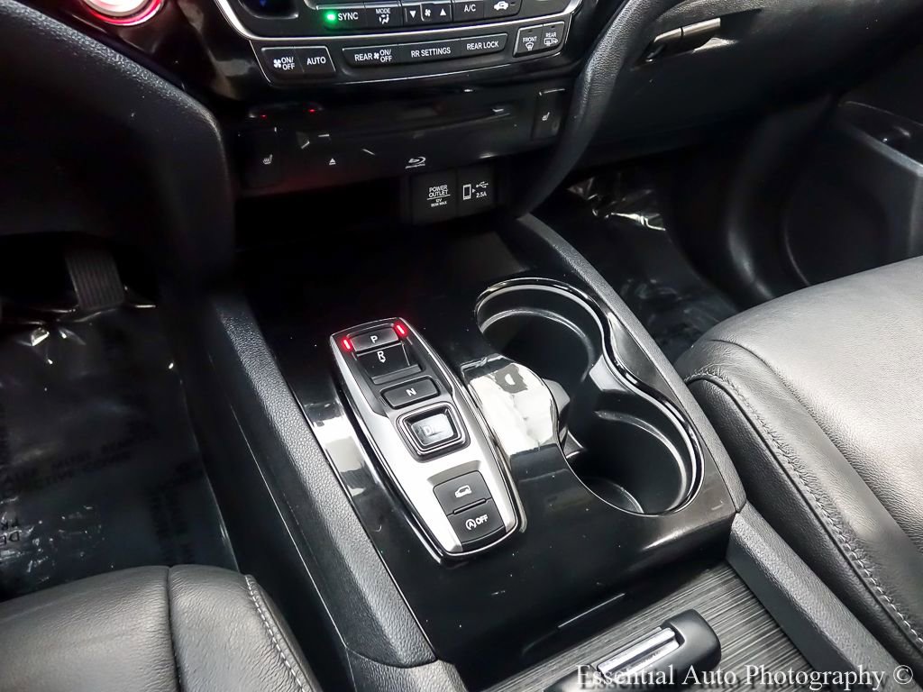 Used 2020 Honda Pilot Touring image 24