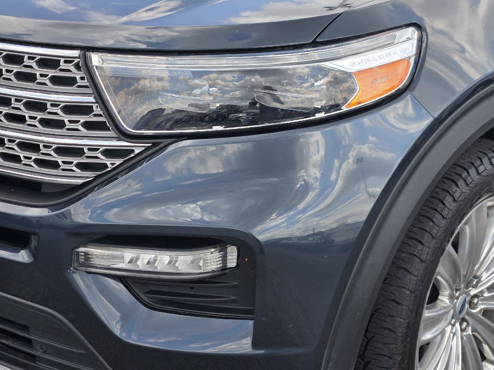 Certified 2022 Ford Explorer Limited w/ Equipment Group 301A RWD image 10