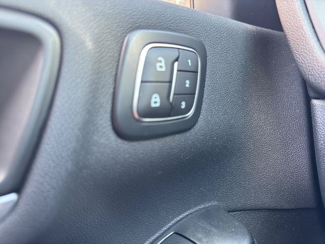 Certified 2025 Ford Escape Platinum AWD/4WD image 20
